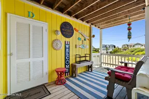 1068 Ocean Blvd W, Holden Beach, NC 28462 - Photo 3