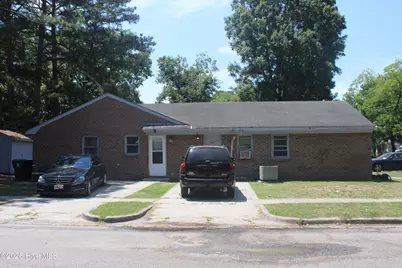 305 E Richard Street, Ahoskie, NC 27910 - Photo 1