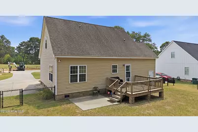 912 E Birchwood Drive, Nashville, NC 27856 - Photo 5