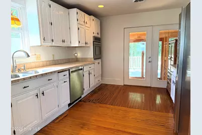 2704 Waccamaw Shores Road, Lake Waccamaw, NC 28450 - Photo 17