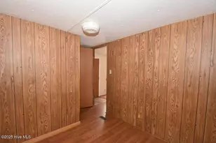 1411 Diamond Ln, Greenville, NC 27834 - Photo 9