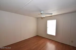 1411 Diamond Ln, Greenville, NC 27834 - Photo 11