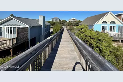 102 Lawrence Street, Emerald Isle, NC 28594 - Photo 23