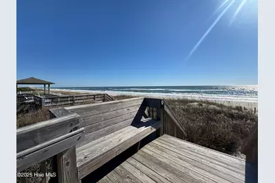 102 Lawrence Street, Emerald Isle, NC 28594 - Photo 27