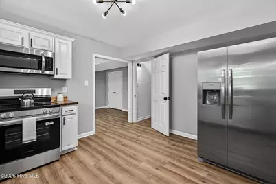 432 Regalwood Drive, Jacksonville, NC 28546 - Photo 17