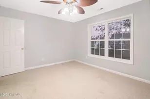 102 Huntington Ct, Jacksonville, NC 28540 - Photo 15