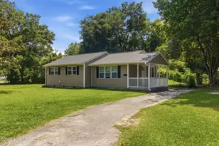 501 Henderson Dr, Jacksonville, NC 28540 - Photo 7