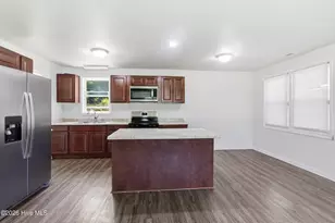 501 Henderson Dr, Jacksonville, NC 28540 - Photo 15