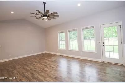 102 Willow Creek Lane, Pinebluff, NC 28373 - Photo 9