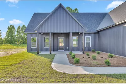 407 Wade Drive, Richlands, NC 28574 - Photo 5