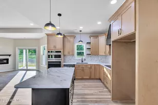 407 Wade Dr, Richlands, NC 28574 - Photo 11
