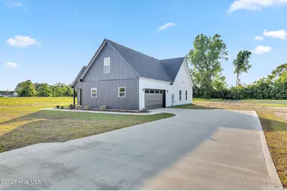 407 Wade Drive, Richlands, NC 28574 - Photo 7