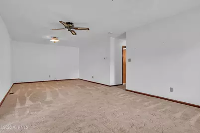 612 Parkertown Road, Hubert, NC 28539 - Photo 11