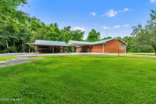 612 Parkertown Rd, Hubert, NC 28539 - Photo 51