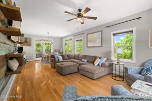9804 Heath Pl, Emerald Isle, NC 28594 - Photo 15