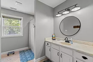 9804 Heath Pl, Emerald Isle, NC 28594 - Photo 27