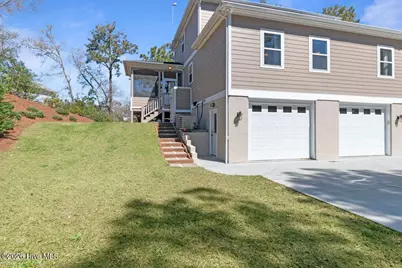 9804 Heath Place, Emerald Isle, NC 28594 - Photo 5