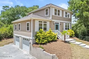 9804 Heath Pl, Emerald Isle, NC 28594 - Photo 3