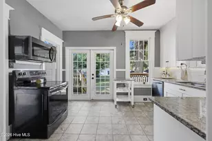 1014 W Main St, Elizabeth City, NC 27909 - Photo 5