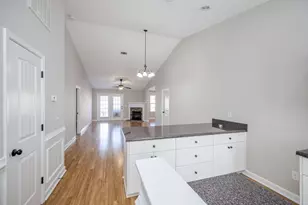 304 York Ln, Augusta, GA 30909 - Photo 5