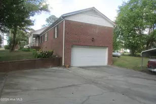 1102 Isaac Weeks Rd, Clinton, NC 28328 - Photo 5