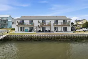 2306 Emerald Dr, Emerald Isle, NC 28594 - Photo 3
