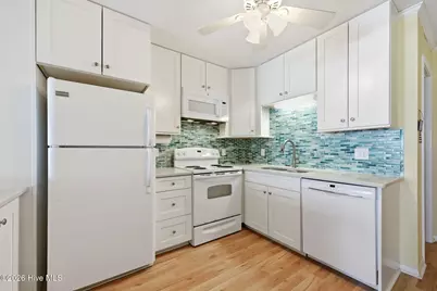 301 E Commerce Way Road #358, Atlantic Beach, NC 28512 - Photo 9
