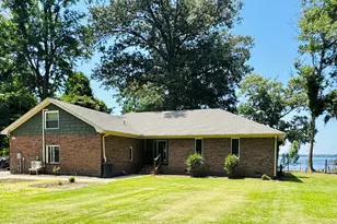186 E Camp Perry Rd, Hertford, NC 27944 - Photo 1