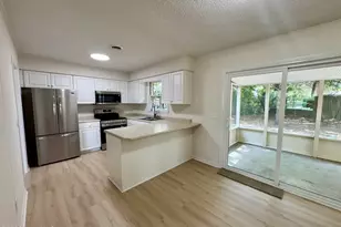 438 Sausalito Dr, Wilmington, NC 28412 - Photo 5