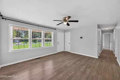2527 Country Club Road, Jacksonville, NC 28546 - Photo 5