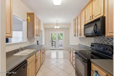 714 E Pipers Glen, Shallotte, NC 28470 - Photo 7
