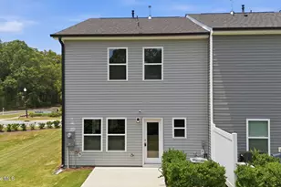404 Barrington Row Ave, Zebulon, NC 27597 - Photo 35