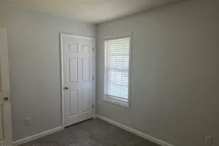 303 Olive Branch Blvd, Grifton, NC 28530 - Photo 5