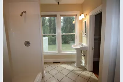 390 W Connecticut Avenue, Southern Pines, NC 28387 - Photo 3