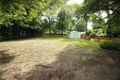 390 W Connecticut Avenue, Southern Pines, NC 28387 - Photo 9