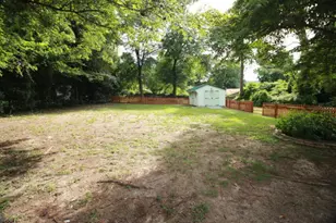 390 W Connecticut Ave, Southern Pines, NC 28387 - Photo 9