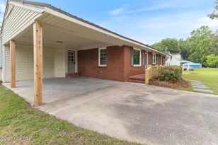 207 Sunset Ave, Whiteville, NC 28472 - Photo 3