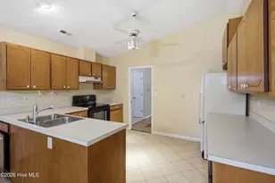207 Forest Oaks Dr, New Bern, NC 28562 - Photo 5