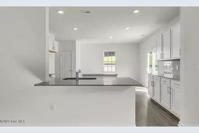 719 Lazy Elm Lane, Aberdeen, NC 28315 - Photo 7