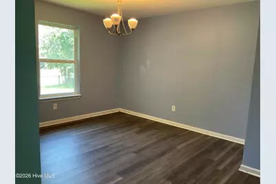 303 S Willow Lane, Jacksonville, NC 28546 - Photo 9