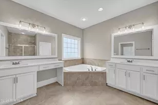 912 Hazel Bill Ct, Wilmington, NC 28409 - Photo 13