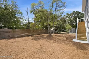 104 SE 6th St, Oak Island, NC 28465 - Photo 7