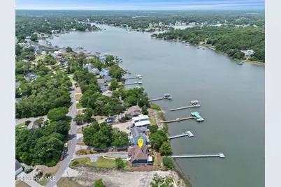 915 Chadwick Shores Drive, Sneads Ferry, NC 28460 - Photo 19