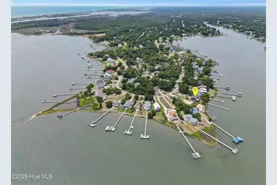 915 Chadwick Shores Drive, Sneads Ferry, NC 28460 - Photo 17