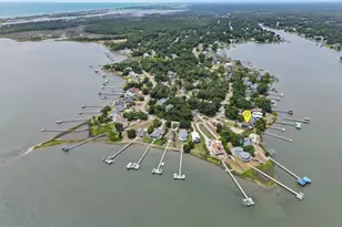 915 Chadwick Shores Dr, Sneads Ferry, NC 28460 - Photo 17
