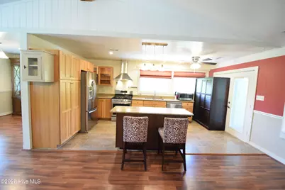 105 Captains Cove, New Bern, NC 28562 - Photo 3