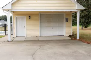 1213 Windbrooke Dr, Grimesland, NC 27837 - Photo 7