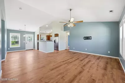 202 Long Neck Drive, Richlands, NC 28574 - Photo 3