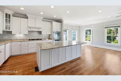 807 E Front Street, New Bern, NC 28560 - Photo 3