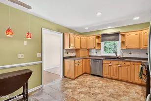 168 S Shore Dr, Southport, NC 28461 - Photo 11